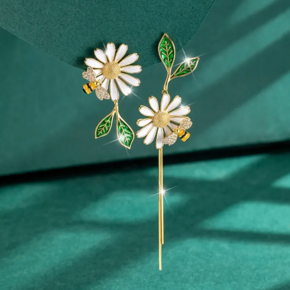 daisy earrings, rhinestones